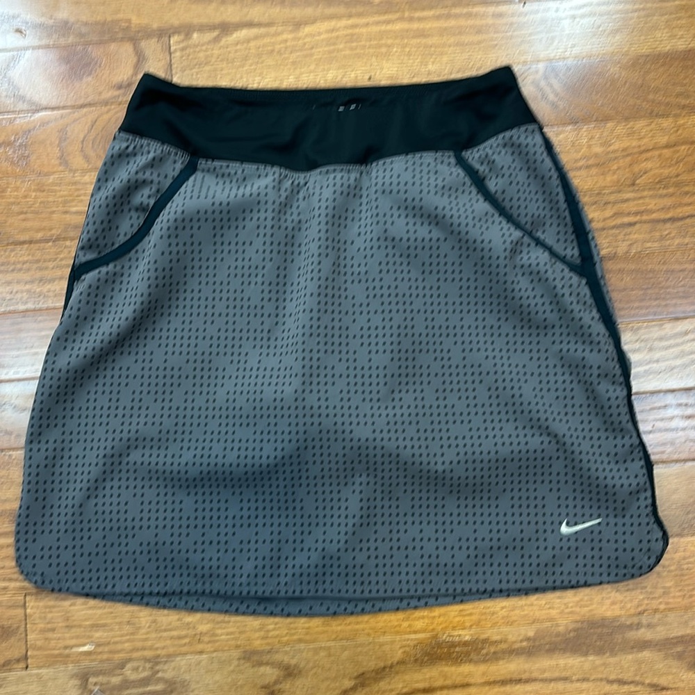Nike Golf tour performance golf skort.  Women’s size XS
